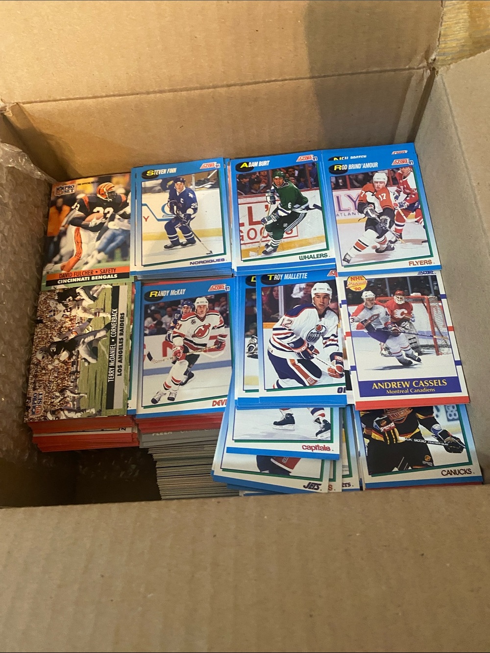 Bulk Lot of Common Sports Cards Over 4kg B3